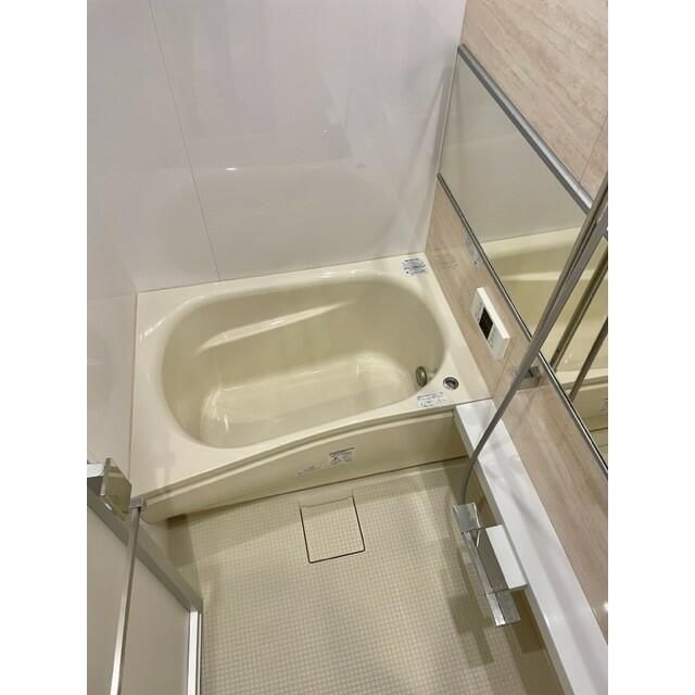 バス・シャワールーム　お風呂です