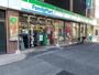 コンビニ　ファミリーマート 新井薬師前駅南店（コンビニ）まで281m