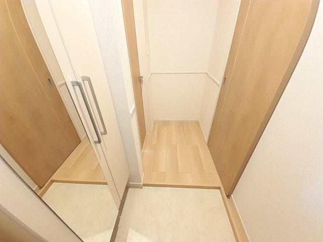 玄関　参考写真