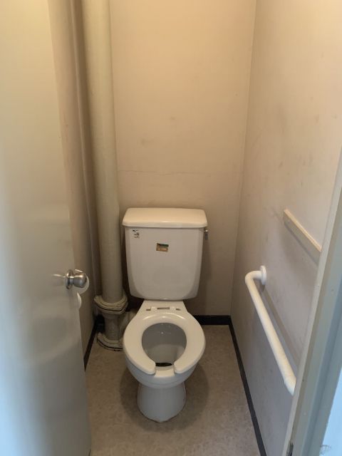 名鉄小牧線 味美駅 徒歩39分 11階建 築51年のトイレ写真