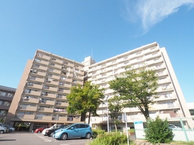 名鉄小牧線 味美駅 徒歩39分 11階建 築51年の外観写真