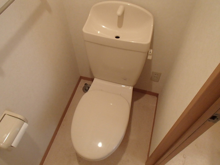 トイレ　清潔感のあるトイレです◆