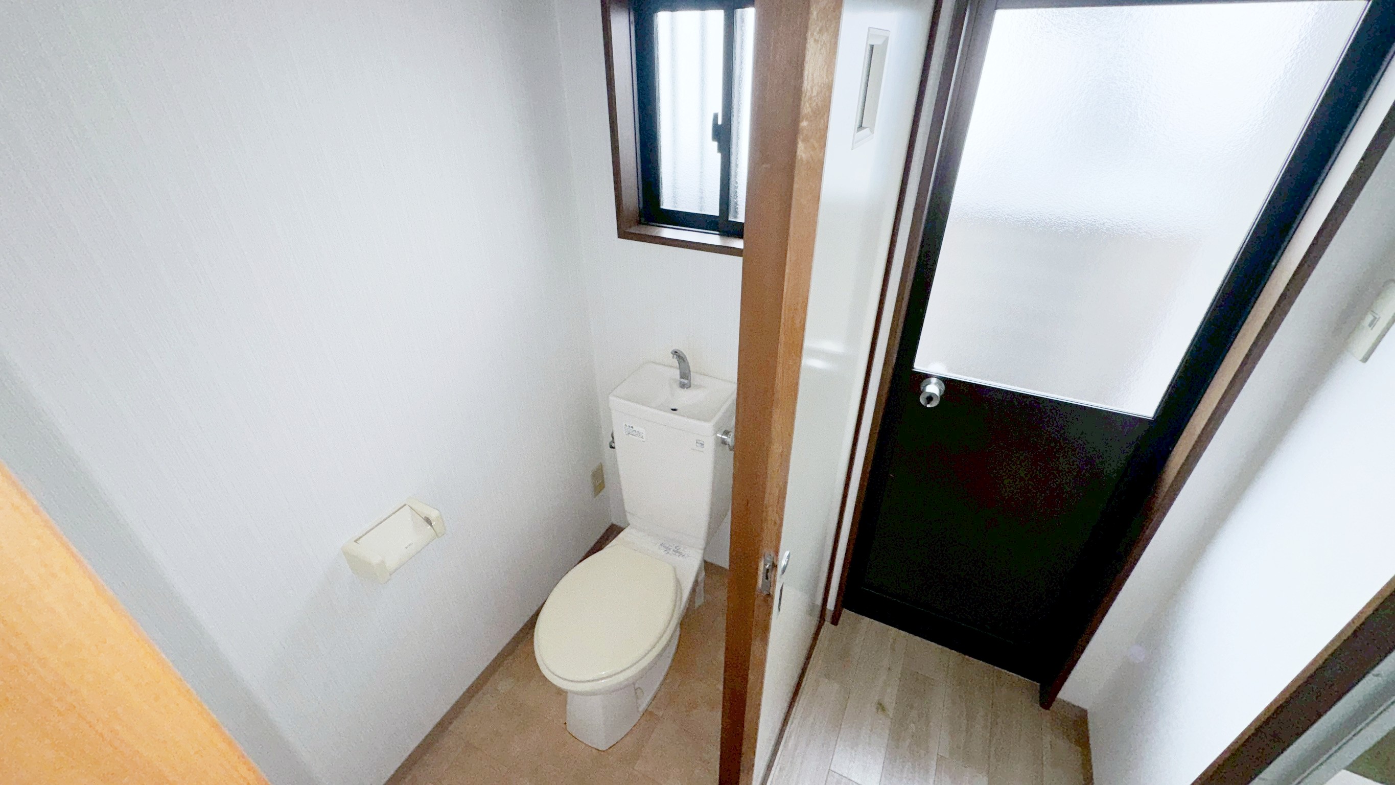 阪急神戸線 神崎川駅 徒歩6分 1階建 築829年のトイレ写真