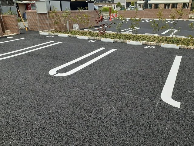 駐車場　駐車場