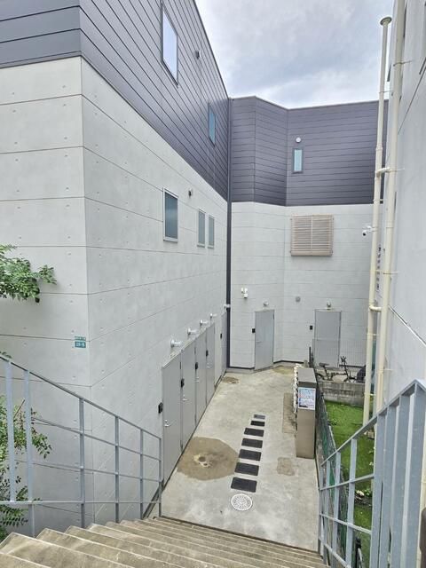 東京メトロ有楽町線 護国寺駅 徒歩9分 3階建 築7年の外観写真