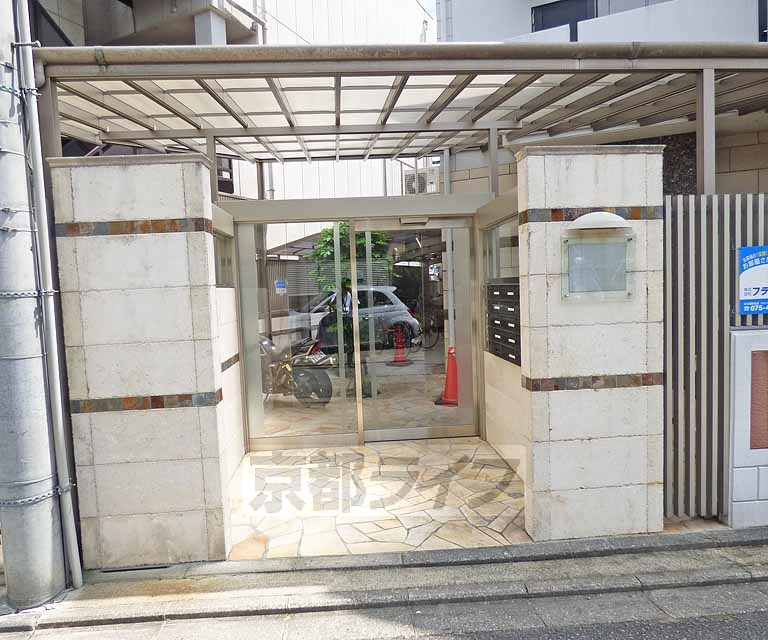 サンパレス紫野の外観写真