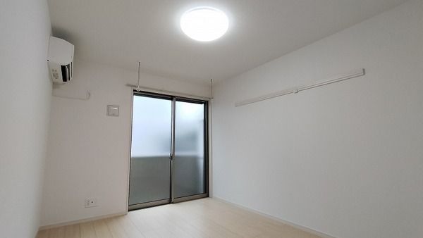 ソラーナ堀切の居間写真