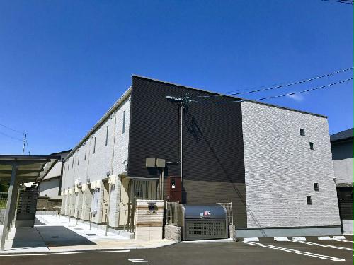 ＪＲ山陽本線 長府駅 バス乗車時間：6分 最寄りバス停で下車 徒歩5分 築9年