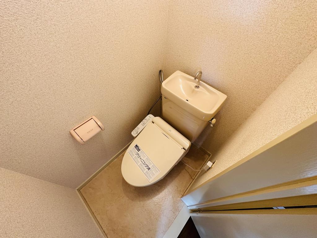 ロイヤルシティ石田参番館のトイレ写真