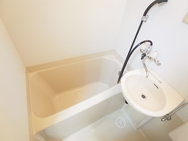 バス・シャワールーム　別部屋参考写真