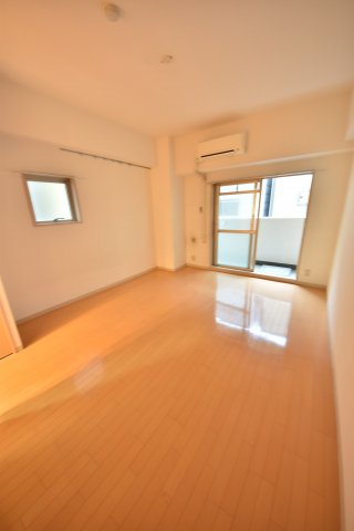 フォレストスクエアの居間写真