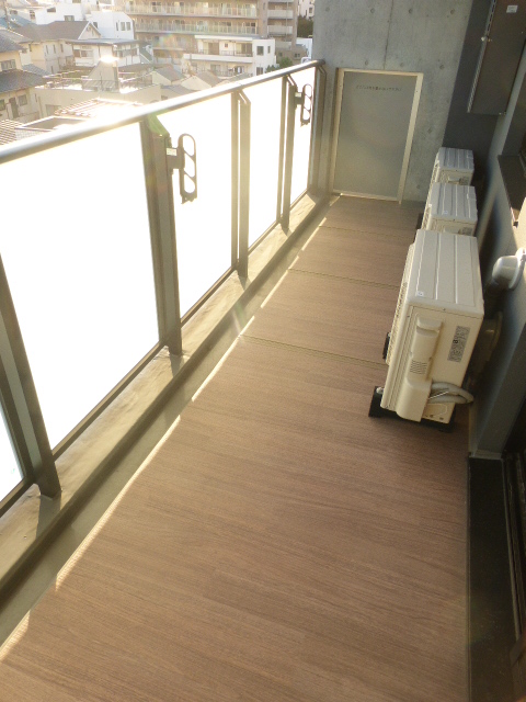 バルコニー　※別部屋の参考写真です。