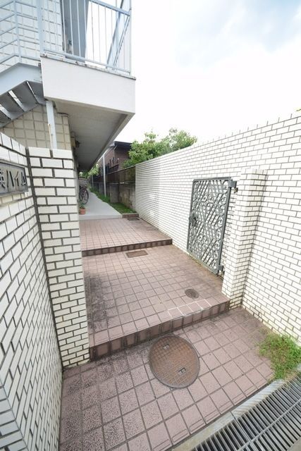 エントランス　★お部屋探しは株式会社タウンハウジング東京まで★