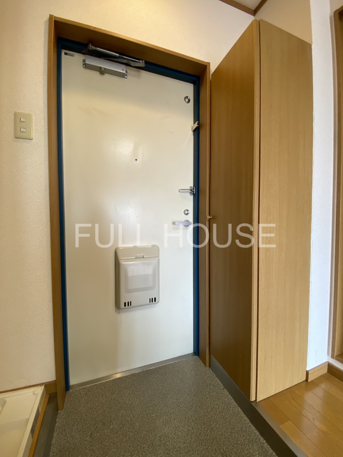 新深江池田マンションの玄関写真