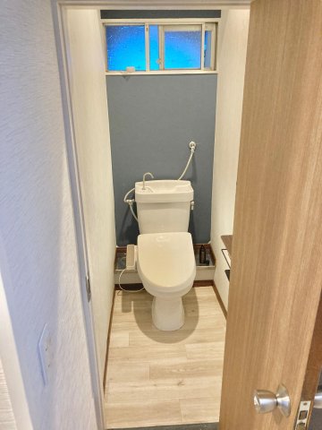 岩槻区金重戸建てのトイレ写真