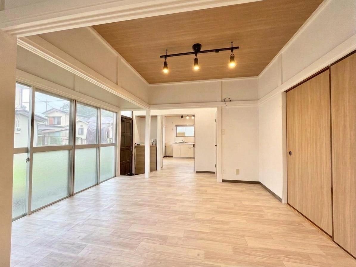 岩槻区金重戸建ての居間写真