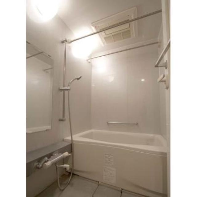 バス・シャワールーム　※写真は同タイプ住戸です。