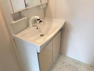 洗面設備　同仕様写真