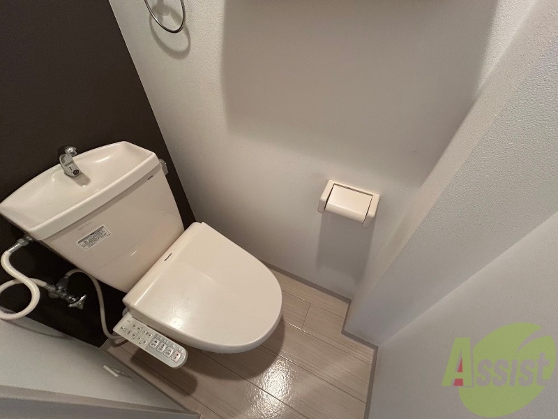 トイレ　こちらはトイレです。清潔感があり、安心して使用できます。
