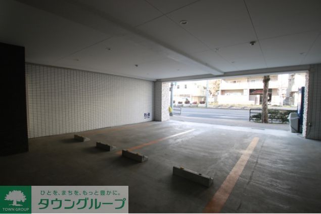 駐車場　駐車場