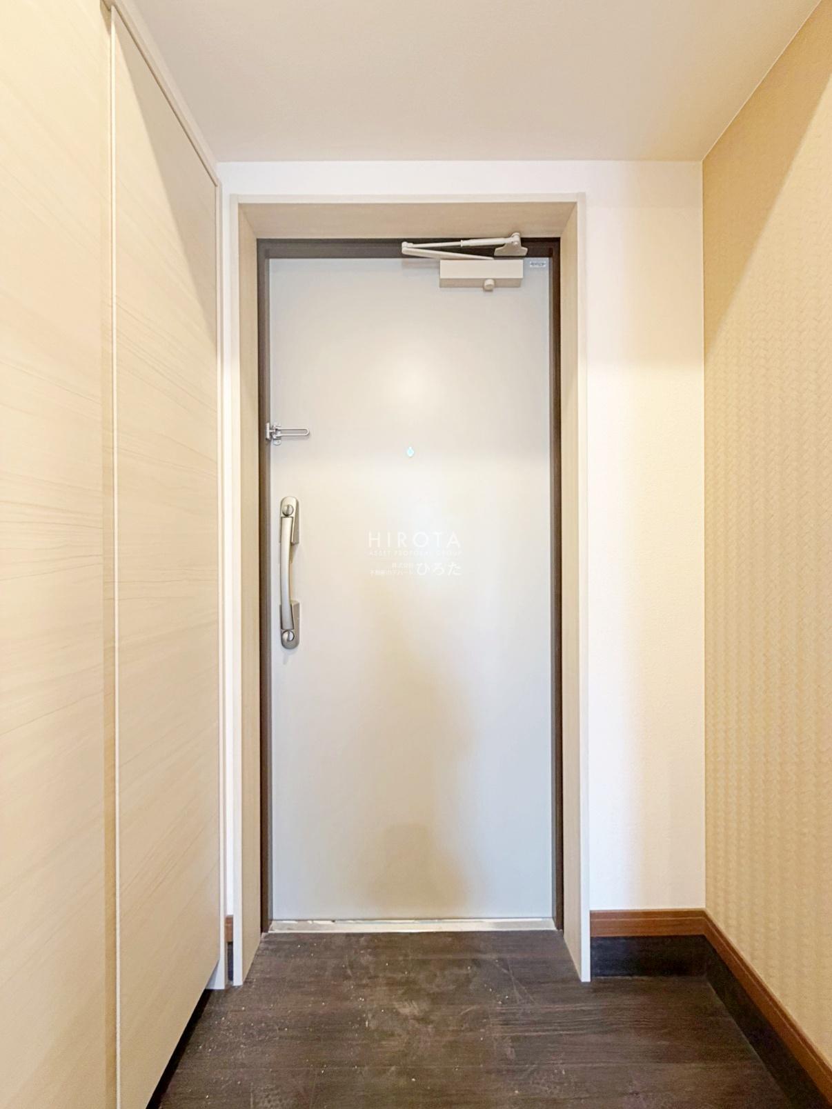 THE APARTMENT 開の玄関写真