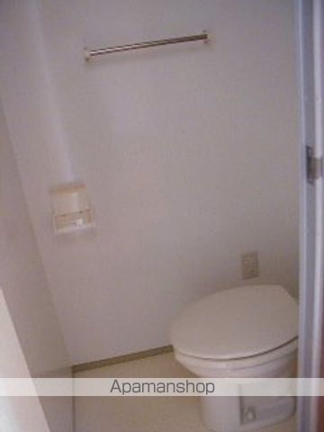 東広島市 3階建 築23年のトイレ写真