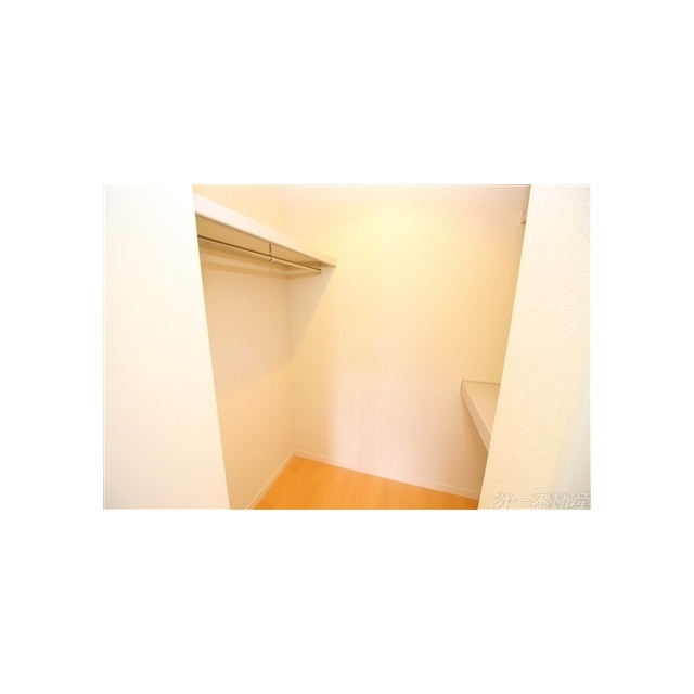 収納　ウォークインクローゼット