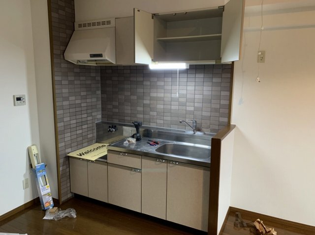地下鉄箱崎線 貝塚駅 徒歩19分 10階建 築27年のキッチン写真