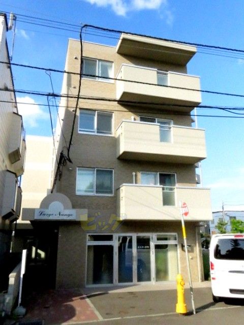 建物外観　Ｗｉ－Ｆｉ付きインターネット無料導入のマンションです♪