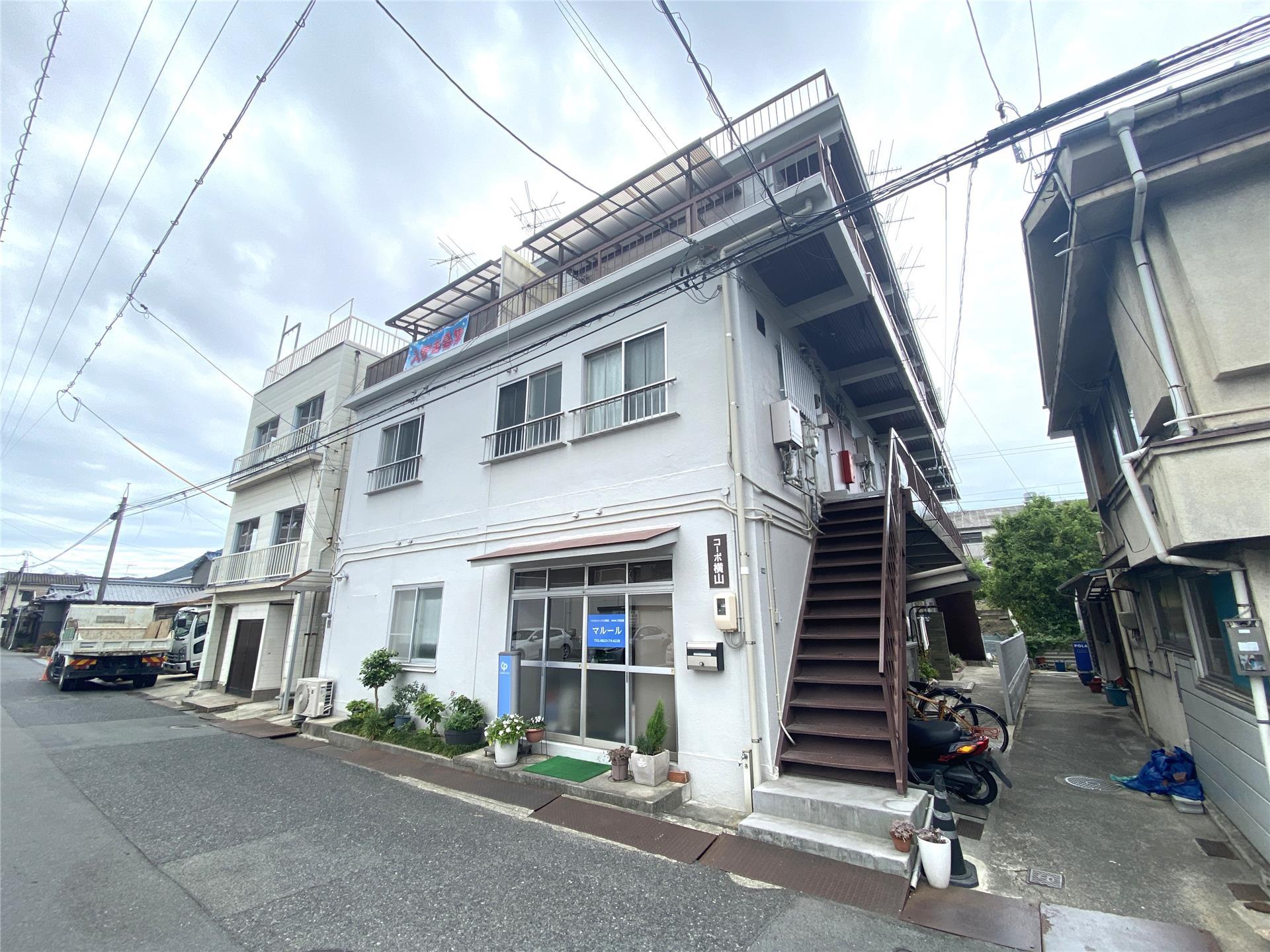 建物外観　1972年築　コーポ横山