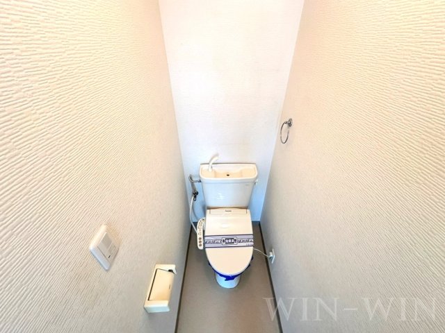 トイレ　イメージ（同建物内別部屋の写真です）
