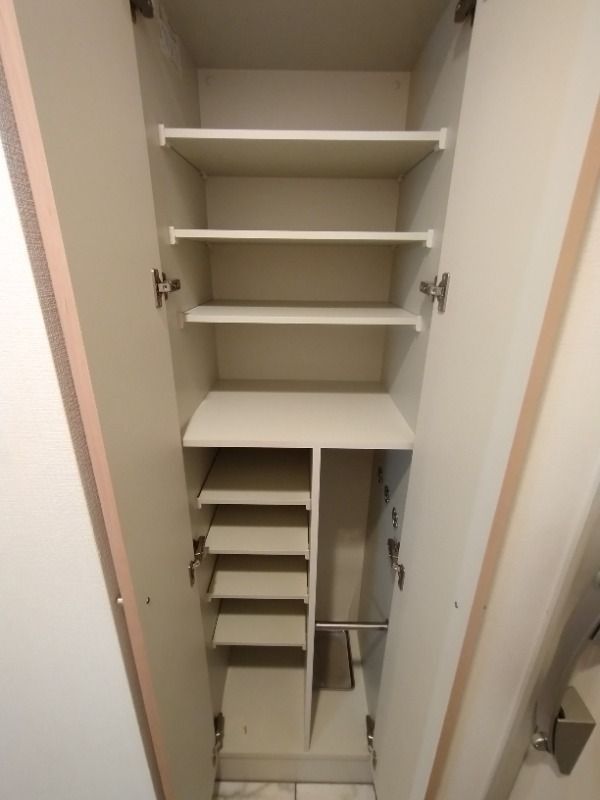 玄関　（別タイプ参考写真）クレイシア新大塚　豊島区南大塚3