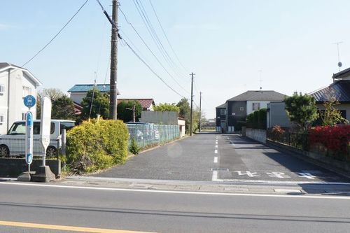 その他　バス停も徒歩1分の場所にあります！！