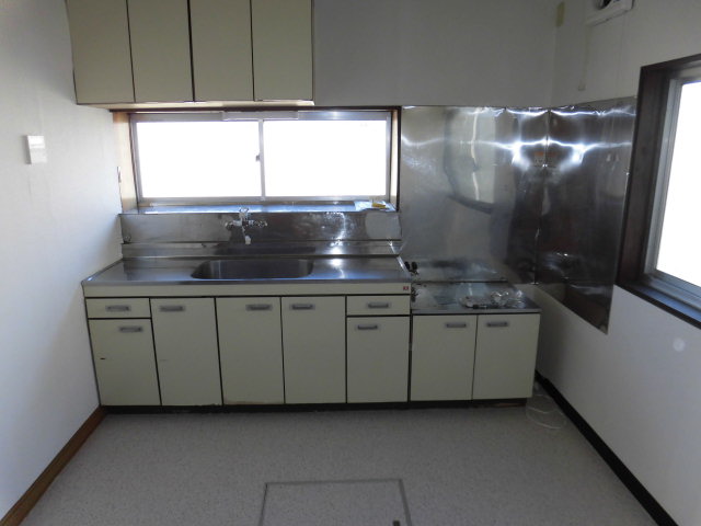 宝3丁目貸家のキッチン写真