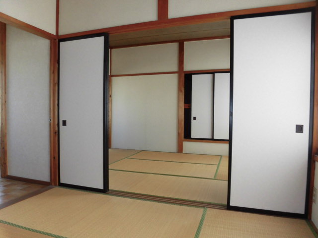宝3丁目貸家の内装写真