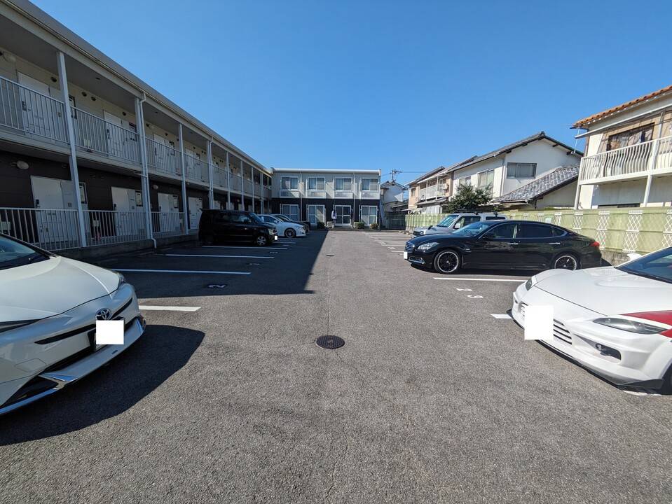 駐車場　駐車場