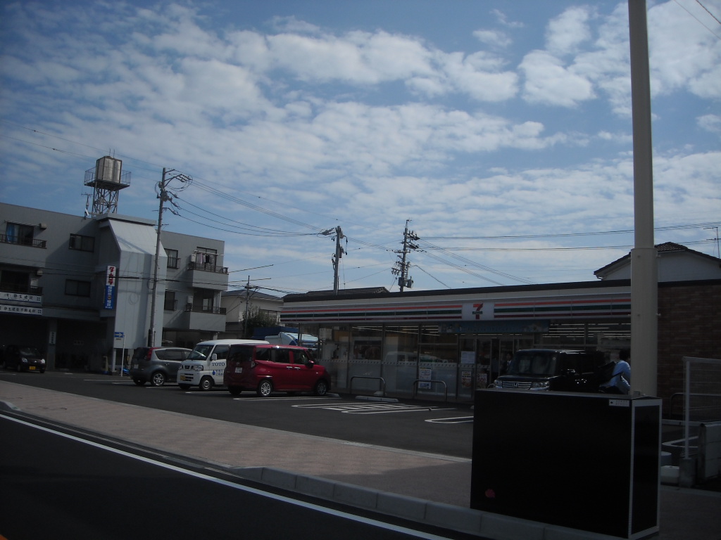 コンビニ　セブンイレブン静岡安倍川駅前店（コンビニ）まで249m