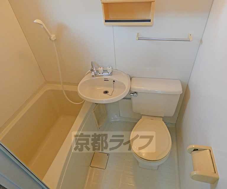 バス・シャワールーム　ユニットバスです