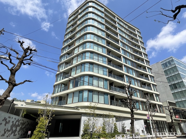 渋谷区猿楽町のマンションの建物外観