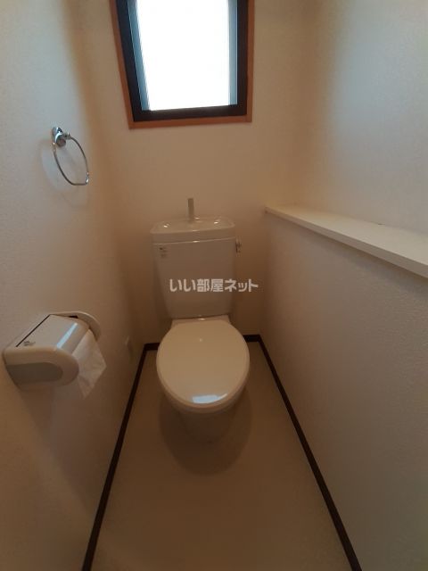 【神戸市中央区橘通のマンションのトイレ】