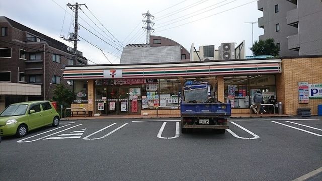 【練馬区田柄のマンションのコンビニ】