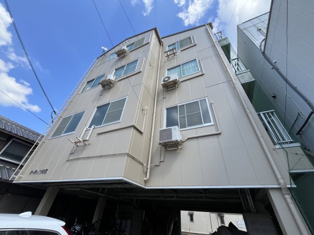 オークハイツ本町の建物外観