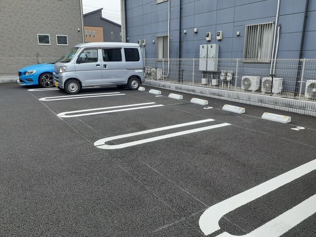 【はなあかりの駐車場】