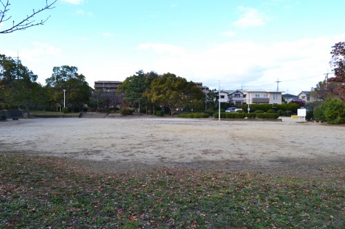 【日商岩井香里ヶ丘マンションの公園】