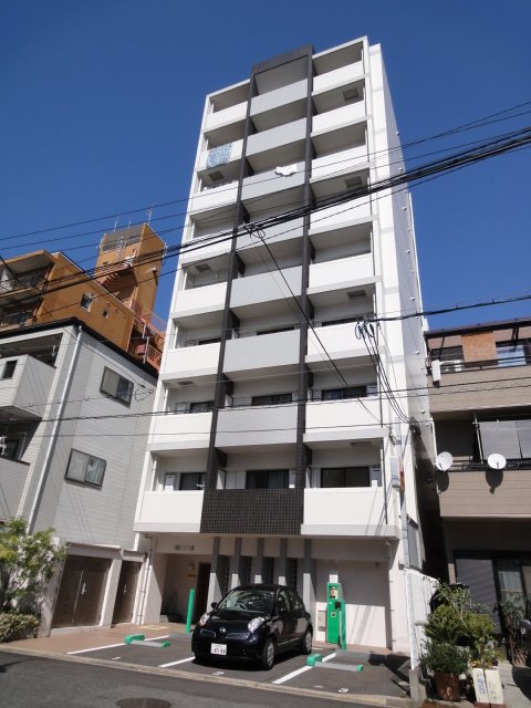 【広島市中区本川町のマンションの建物外観】