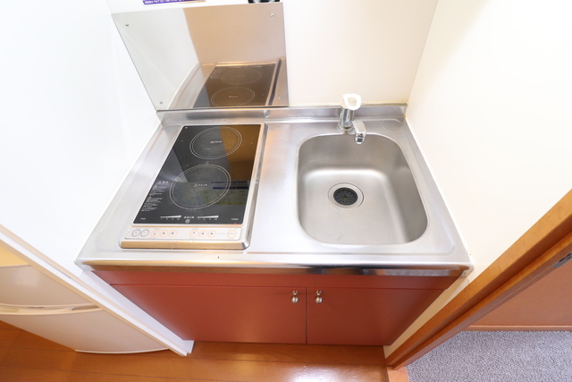 キッチン　電気コンロ２口付