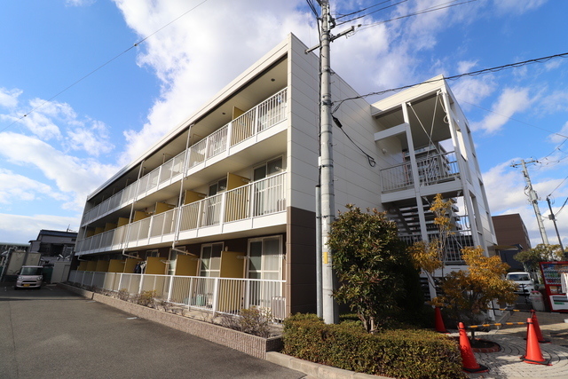 建物外観　レーヴ