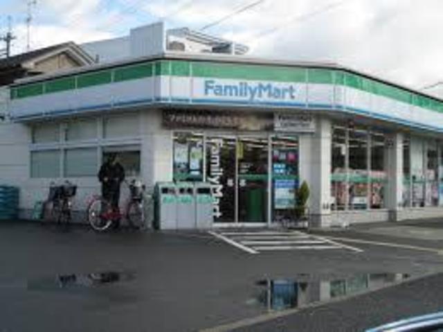 コンビニ　ファミリーマート東太子一丁目店（コンビニ）まで876m