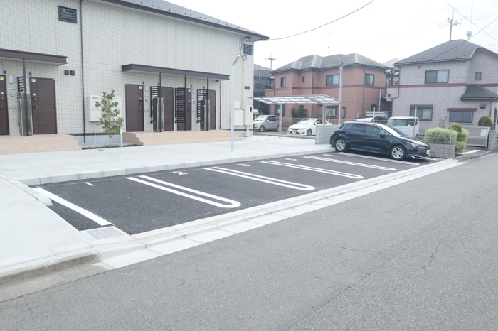 【さいたま市北区吉野町のアパートの駐車場】