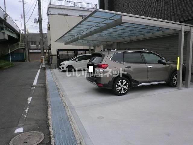 【桑名市中央町のマンションの駐車場】